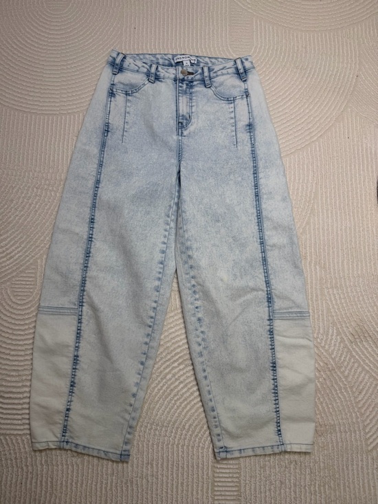 Denim - Light Blue High-Waist Tapered Jeans